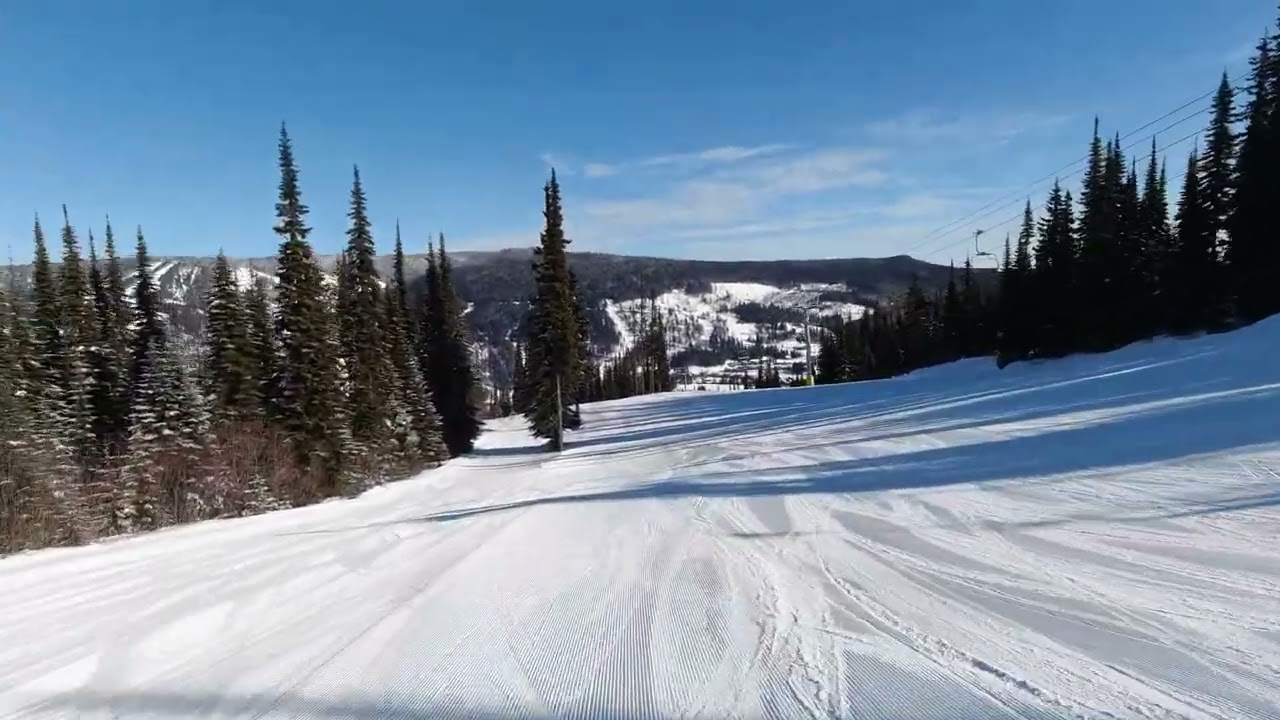 Skiing in Sun Peaks - Mid-Life Crisis - Canada 02/2024