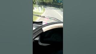 Story wa nyetir mobil siang hari jalan berkelok pegunungan