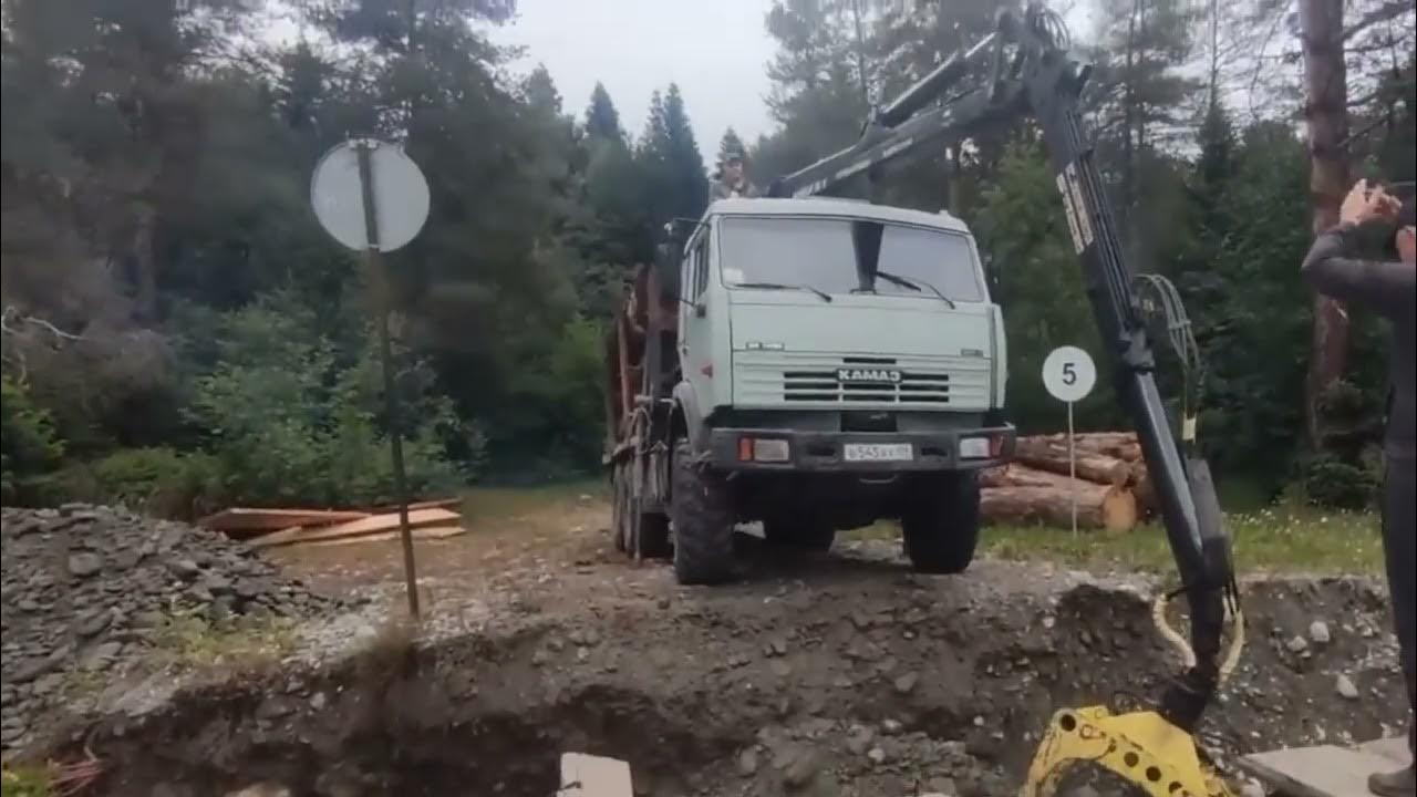 Лесовозы в Карачаево Черкесии поселок Пхия