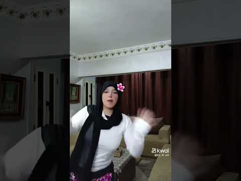كعب عالي في حاجه  ورك 