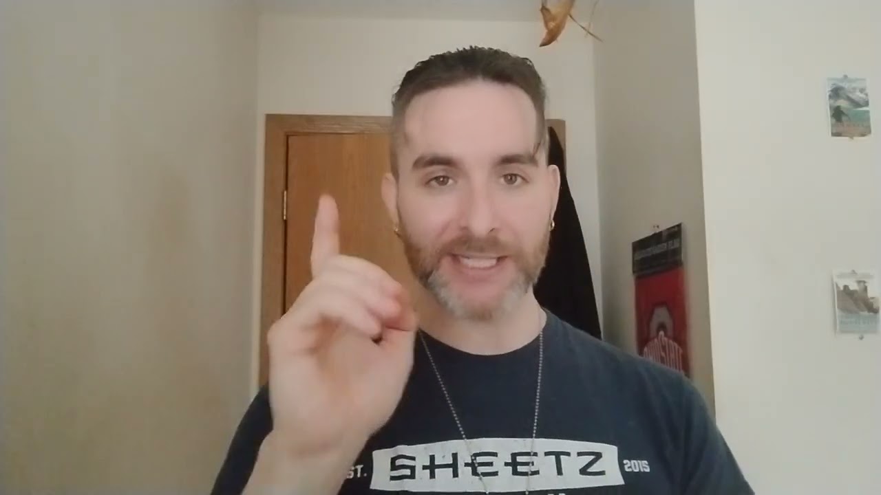 Кэндис Оуэнс подверглась нападкам со стороны Алекса Джонса, конфликт Боэберт и Трампа, иск Мэтта ...