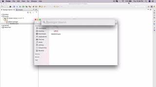 How does an IDE run java files?