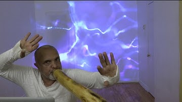 Didgeridoo loops and contemporary dance improvisation by Roger Sinha