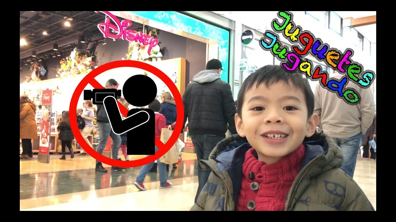 DISNEY STORE IN SPAIN, taking videos not permitted. Sad