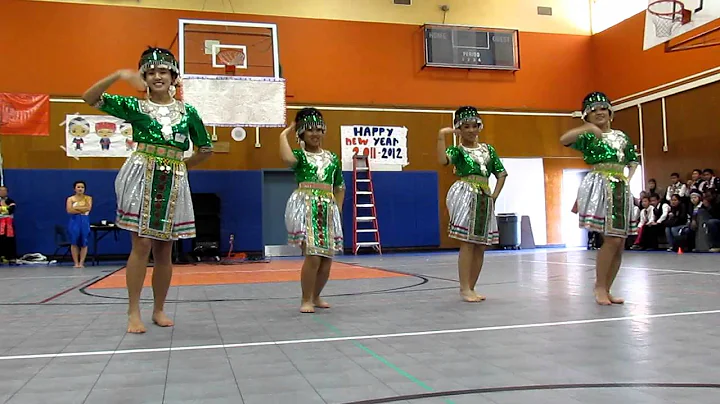 Duncan Hmong New Year 2011-2012 (7)