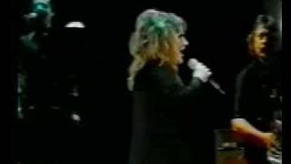 ALLA PUGACHEVA live in Kiev 2000 СТАРИННЫЕ ЧАСЫ.flv