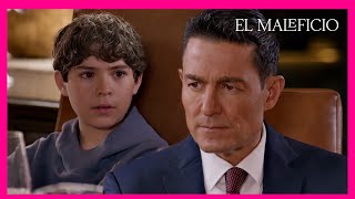 Juanito demuestra a Enrique ser digno sucesor de Bael | El Maleficio 1/4 | Capítulo 67