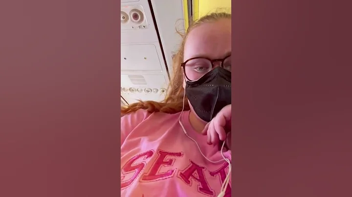 Plus size passenger slams Ryanair after she can't fit into seat