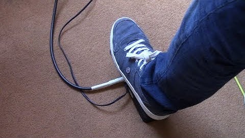 Should You Put Your Wah In Front Of A Dirty Amp Or In The FX Loop?