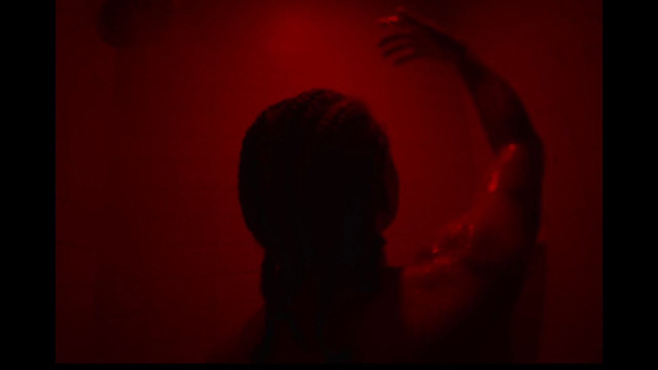 Guarda LUV su YouTube Guarda LUV su YouTube