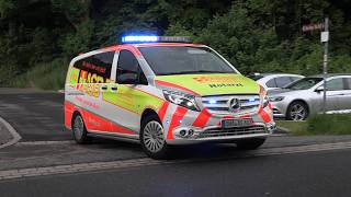 German EMS Doctor Car Responding (Whelen Freedom & Mini Century Lightbars) [5.2025]