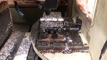 CNC Vertical Machining Center with Pallet Changer