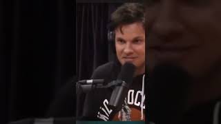 THEO VON Don’t LIKE French people❓😂 | JOE ROGAN  #comedy#standup #funny #meme #shorts #reels