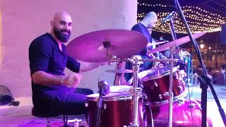 عزف درامز  رائع مدمج مع غناء عربي وغربي -adhamradwan drummer -