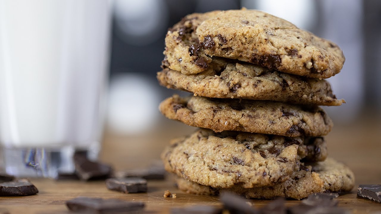 اسرع كوكيز بالشوكولا CHOCOLATE CHIP COOKIES  EGGLESS RECIPE