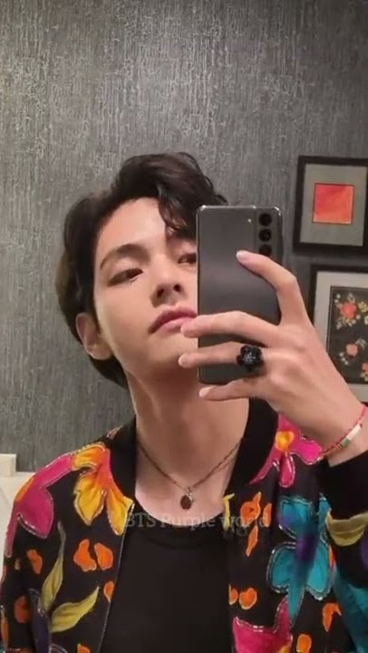 Kim taehyung 💜✨ mirror pic Post on his Instagram 💜✨🔥