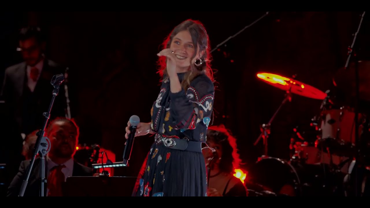 Maggie Cullen - La arenosa y Eiti Leda (en vivo) |  Teatro Colón | Sinfonía Andreani