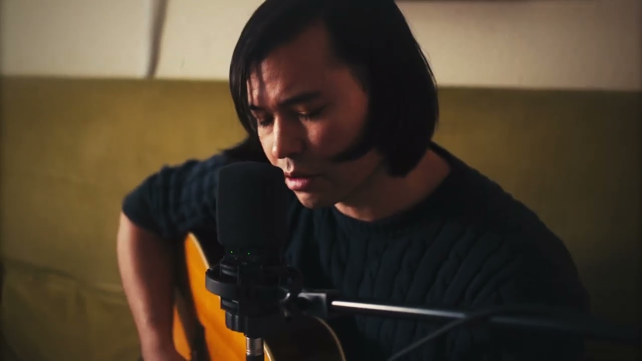 Guarda A Simple Understanding - Morning Bear (NPR Tiny Desk Submission) su YouTube Guarda A Simple Understanding - Morning Bear (NPR Tiny Desk Submission) su YouTube