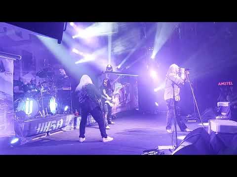 URIAH HEEP-Between two worlds (live)