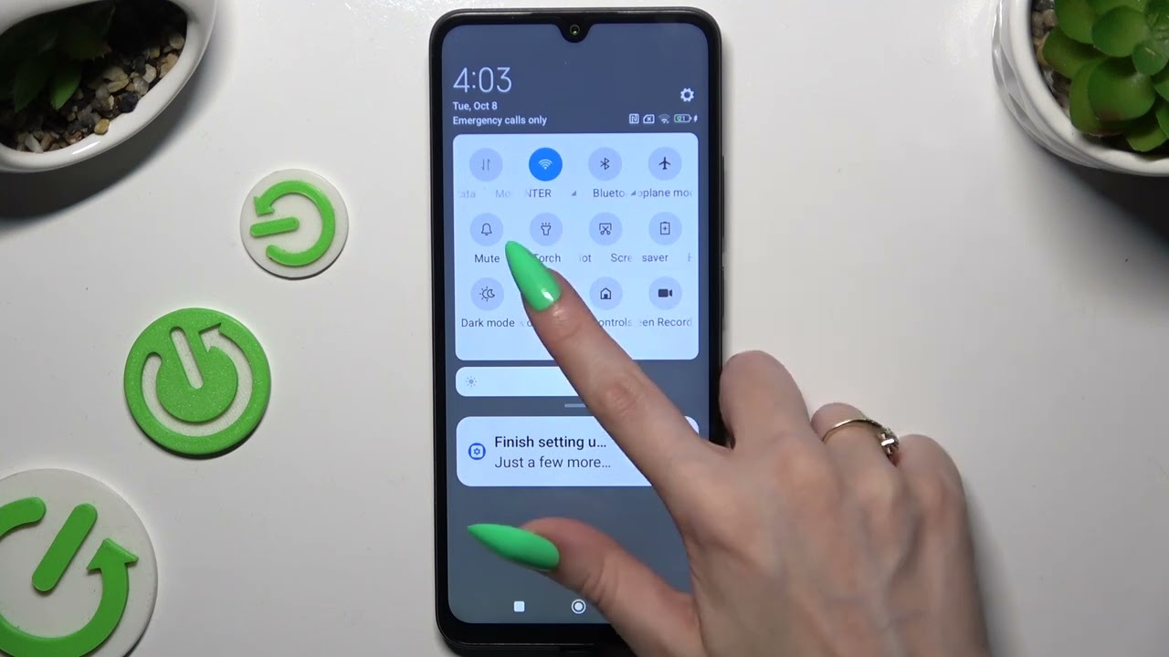 Как включить/выключить автоматический поворот экрана на Redmi 14C?