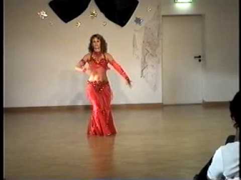...anlÃ¤sslich einer Unicef-Tanzshow "Orientalische Nacht in Netphen" www.elkehabeeb.de