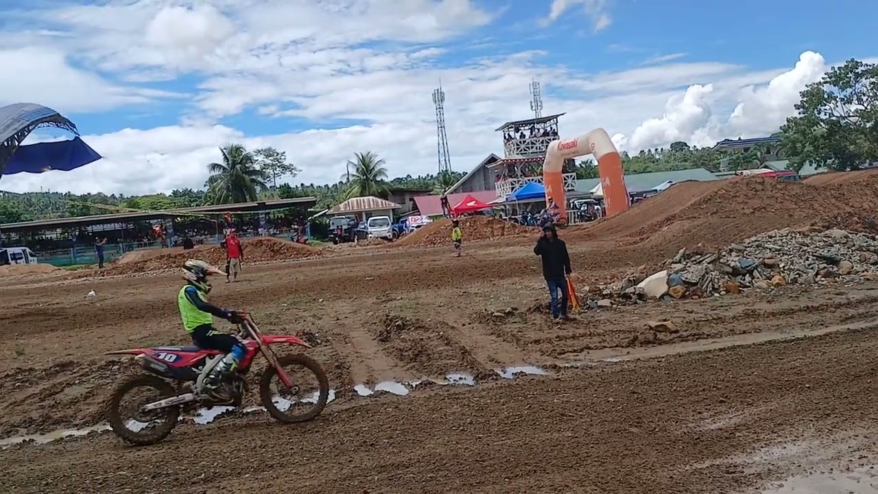 Riders are having their warm-up