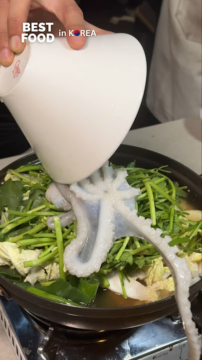Super Fresh Octopus and Prawns at Dongnyeok, Seoul, Korea!