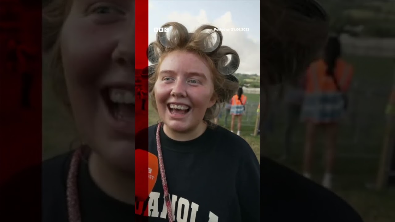 Glasto can't stop the glam. 