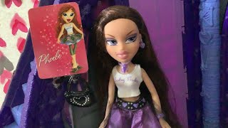 LIZZIE UNBOXES AND REVIEWS A REALLY OLD BRATZ DOLL | Bratz Sweet Heart Phoebe doll review