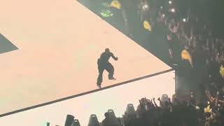 Drake - IDGAF - Live at KeyBank Center in Buffalo, NY on 2/27/24 Resimi