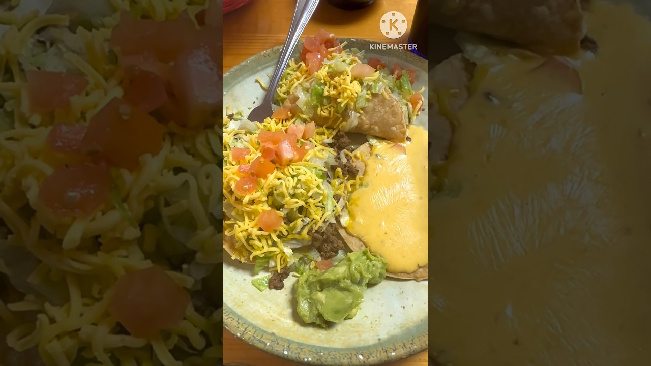 Lunch today at AR’s Cafe! 