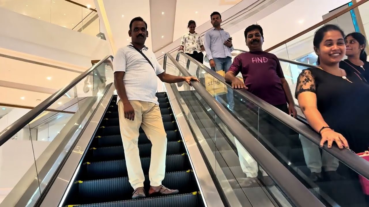 Mall tour/Colombo/இலங்கையில் இப்படி ஒரு shopping Mall ஆ#srilanka #srilankatourism #tamil 