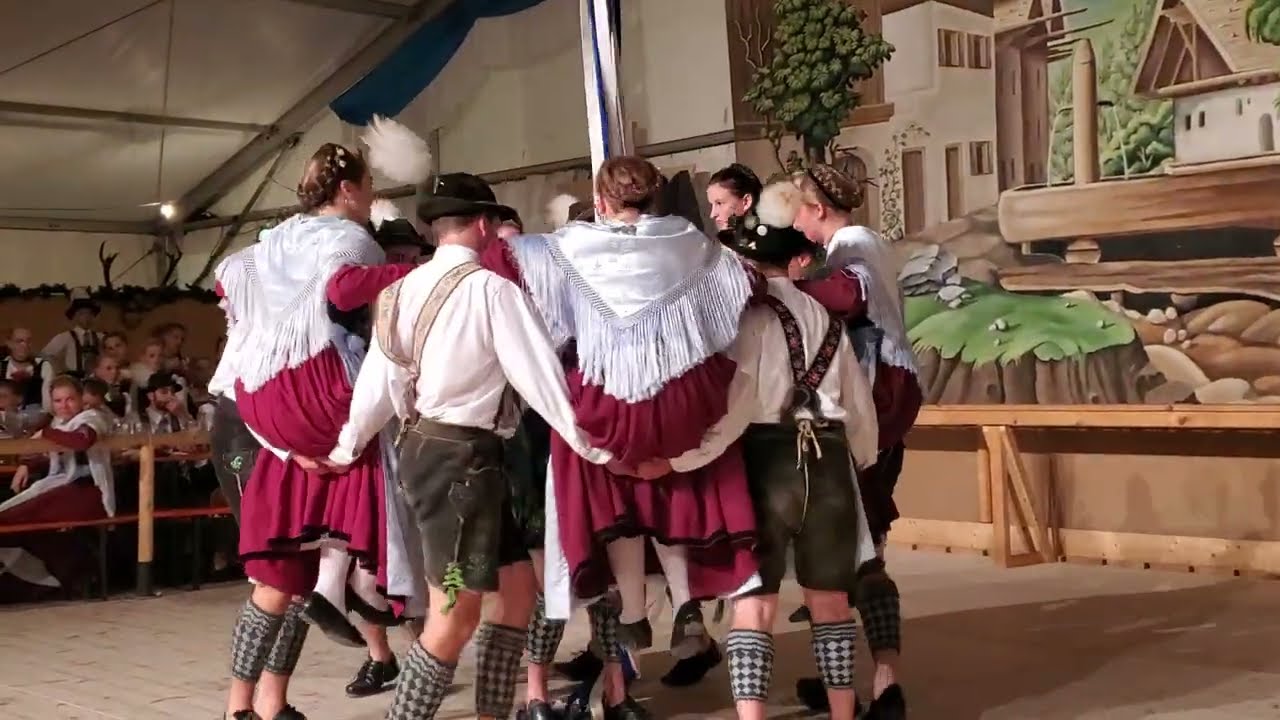 Bandltanz Bierzelt 2024