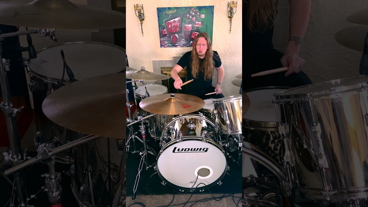 Watch KoRn - Blind - Iconic Drum Intros on YouTube Watch KoRn - Blind - Iconic Drum Intros on YouTube