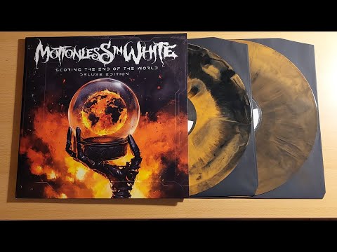 Unboxing Motionless in White 