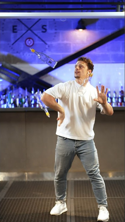 Flair sequence - 3 bottle bar tricks💪😜 #flairbartending #bartender