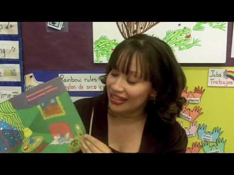 Marina Velez reads "Goodnight Moon" in Spanish