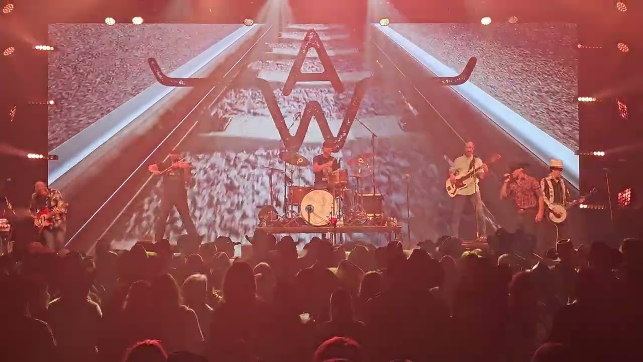 Aaron Watson - Freight Train - Live Las Vegas - NFR 2025 Southpoint Casino 