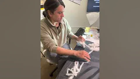 Laine Rinehart (Tlingit) Teaches How to Prepare Mo...