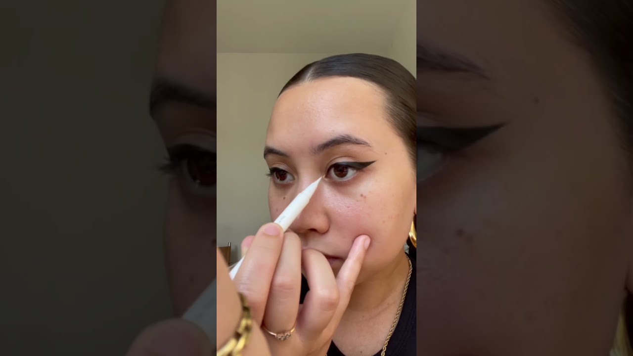 Obsessing over this summer graphic eye look by @DanielleMarizBerger