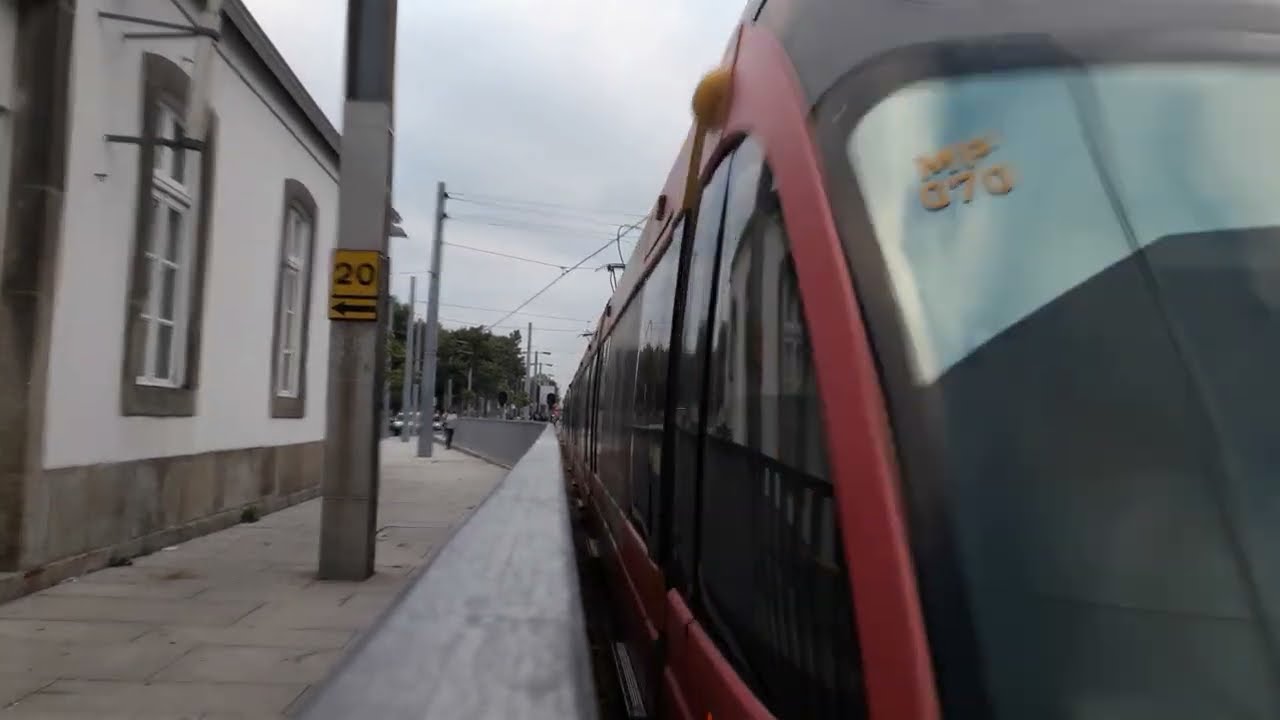 Senhora da Hora: A Estação de Metro Mais Inusitada do Porto 🚇 | Filmado com Telemóvel