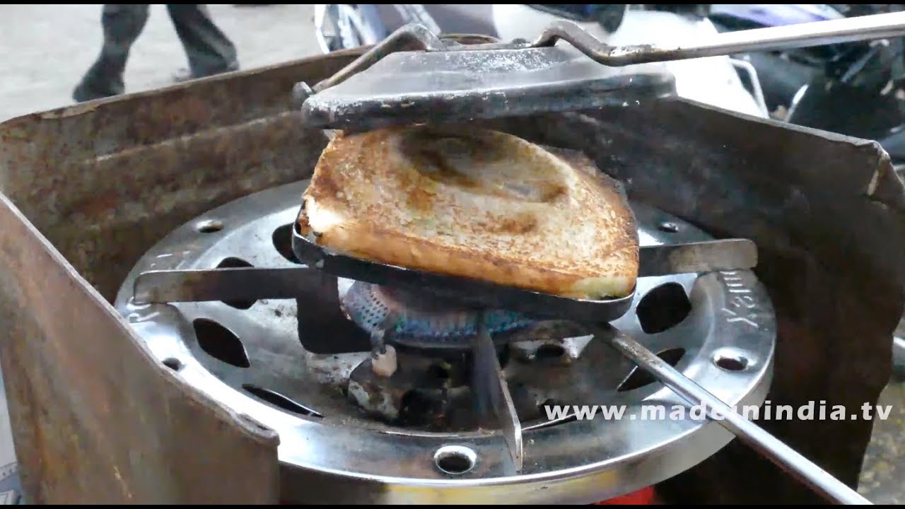 TRADITIONAL SANDWICH MAKING | TRADITIONAL GRILLED SANDWICH | ROAD SIDE STREET FOODS street food