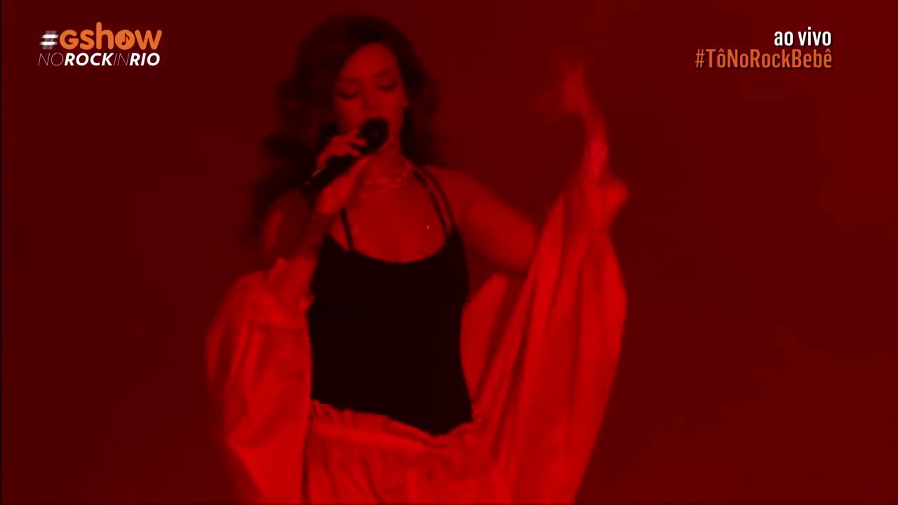 Rihanna - Birthday Cake Live At Rock In Rio 2015 - YouTube