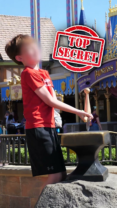 How to Pull the Sword out of the Stone at DISNEY 😱