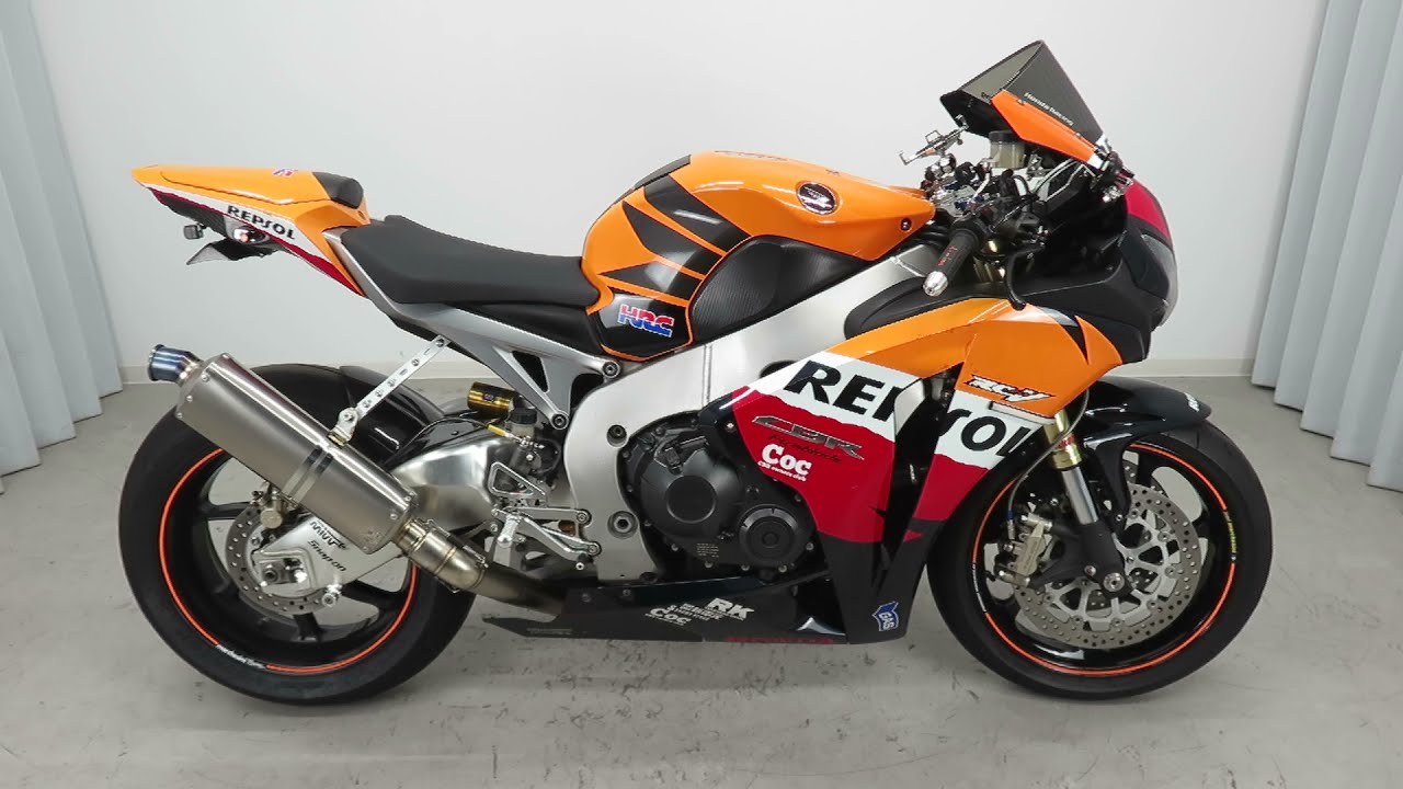 CBR1000RR SC59 前期 エンジン始動 - YouTube