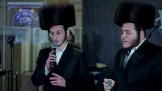 Video thumbnail of "A Yidishe Mame - Duet by the stars of Shira Choir with Freilach Band - היידישע מאמע"