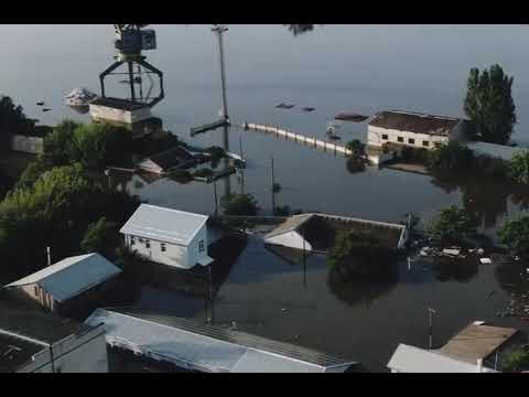 Зранку 7 червня через підрив Каховської ГЕС затопило місто Херсон