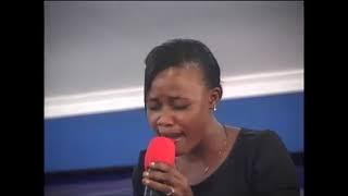 Wimbo wa Kuabudu: Nakuabudu Bwana, Efatha Mass Choir