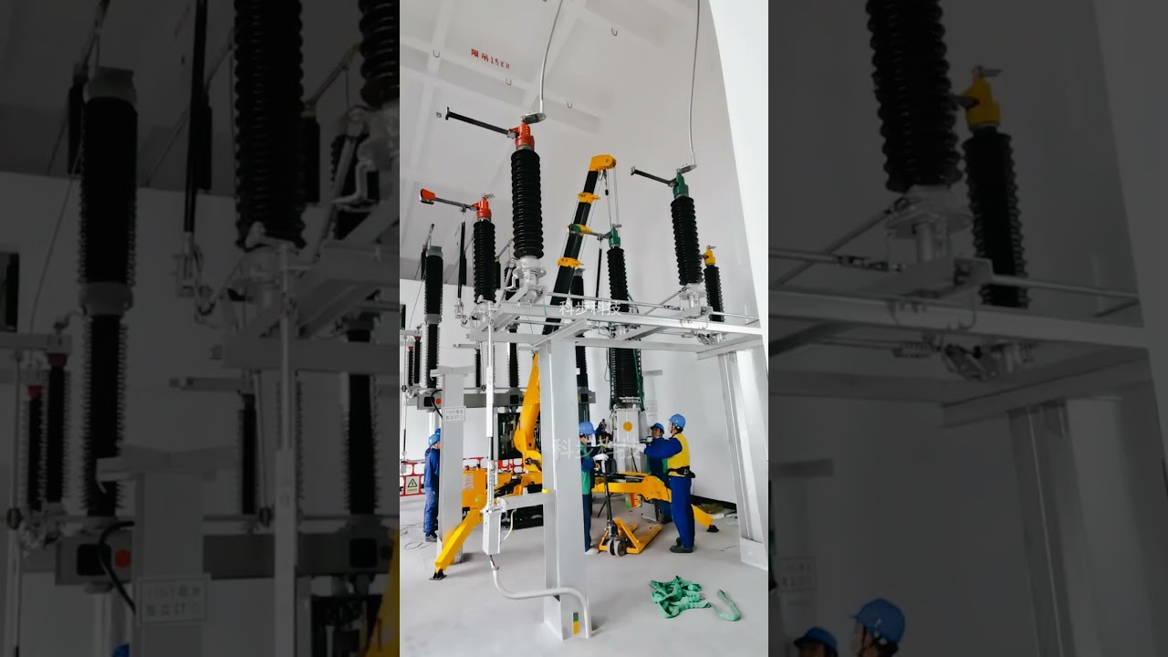 Exciting Moments of Working in Narrow Spaces, Spider Crane