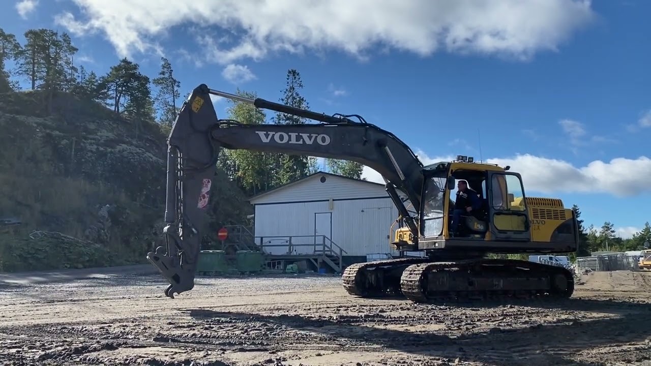 Bandgrävare Volvo EC 240 BNLC